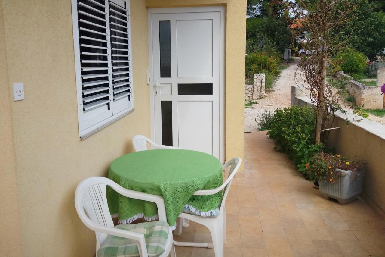 Apartments By The Sea Vinisce, Trogir - 5229 Ngoại thất bức ảnh